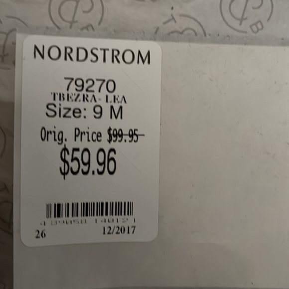 Fergalicious by Fergie black open toe studded leather strapped wedges 9M/7UK/40E - Picture 9 of 9